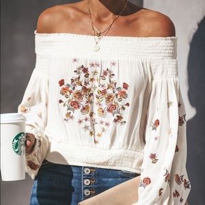 VICI Fairytale Off the Shoulder embroidered top SM
